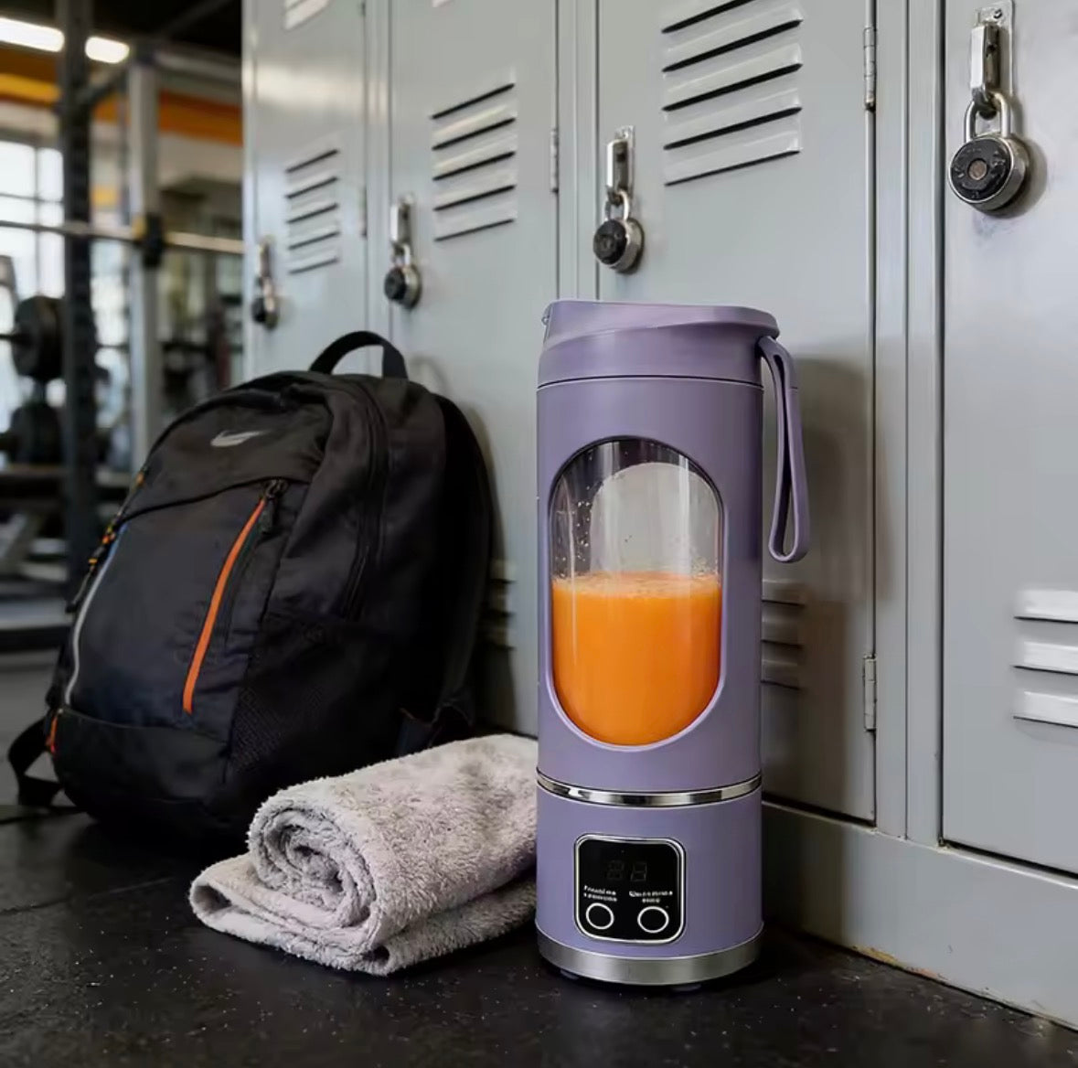 Prenosivi bežični sokovnik– snažan, punjiv i uvek spreman za sokove, smutije i proteinske šejkove, čelični noževi za savršeno blendanje